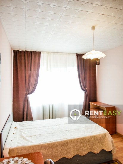 Apartament cu 3 camere de inchiriat in zona Podu Ros
