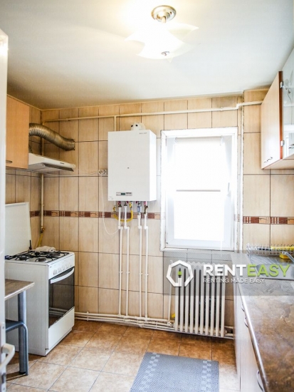 Apartament cu 3 camere de inchiriat in zona Podu Ros