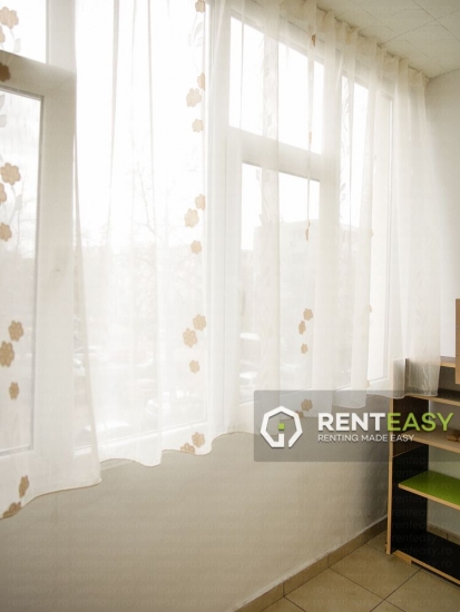 Apartament cu 3 camere de inchiriat in zona Podu Ros
