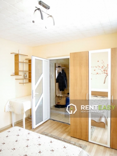 Apartament cu 3 camere de inchiriat in zona Podu Ros