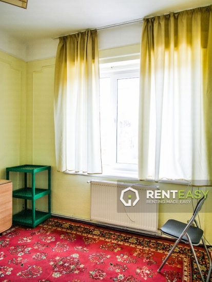 Casa cu 3 camere de inchiriat in zona Tatarasi