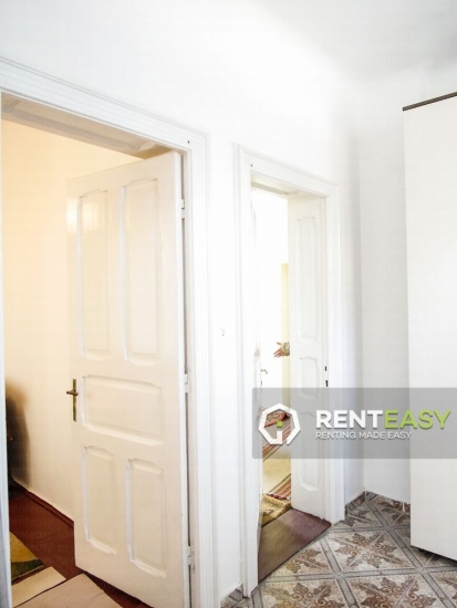 Casa cu 3 camere de inchiriat in zona Tatarasi