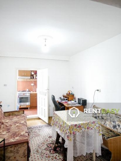 Apartament cu 3 camere de inchiriat in zona Podul de Fier