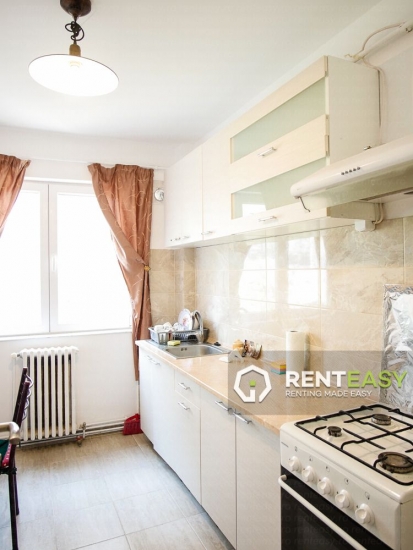 Apartament cu 3 camere de inchiriat in Podu Ros - Palas