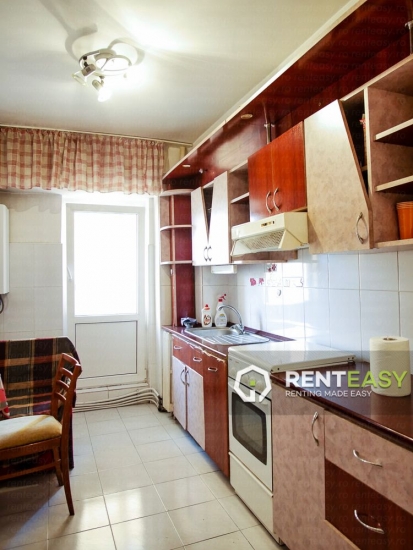 Apartament cu 3 camere decomandat de inchiriat in Centru - Podu de Fier