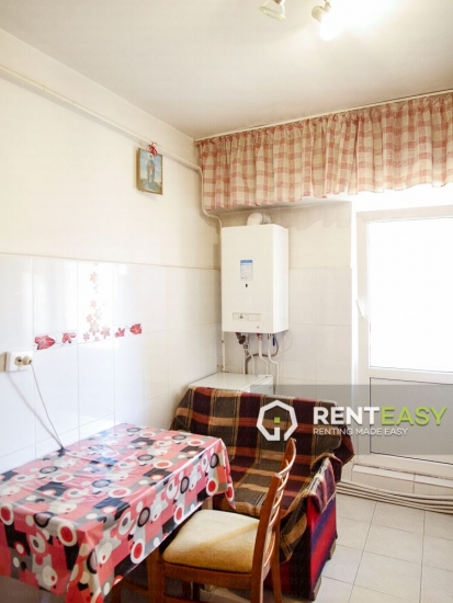 Apartament cu 3 camere decomandat de inchiriat in Centru - Podu de Fier