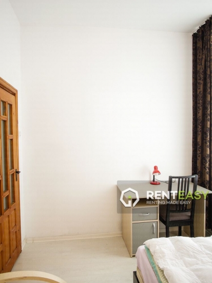 Apartament cu 3 camere de inchiriat in Centru - zona Tg. Cucu