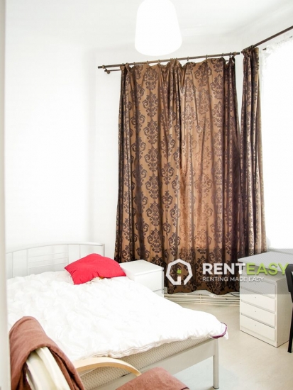 Apartament cu 3 camere de inchiriat in Centru - zona Tg. Cucu