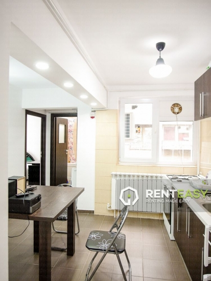 Apartament cu 3 camere de inchiriat in Centru - zona Piata Unirii