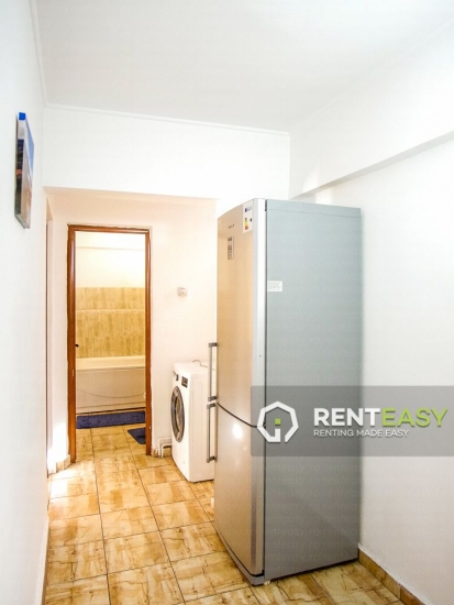 Apartament cu 3 camere spatios de inchiriat in Piata Unirii