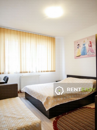 Apartament cu 3 camere spatios de inchiriat in Piata Unirii
