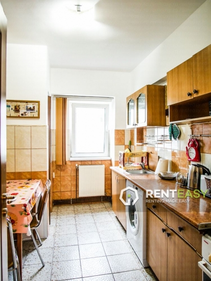 Apartament cu 2 camere de inchiriat in zona Centrala - Tg Cucu