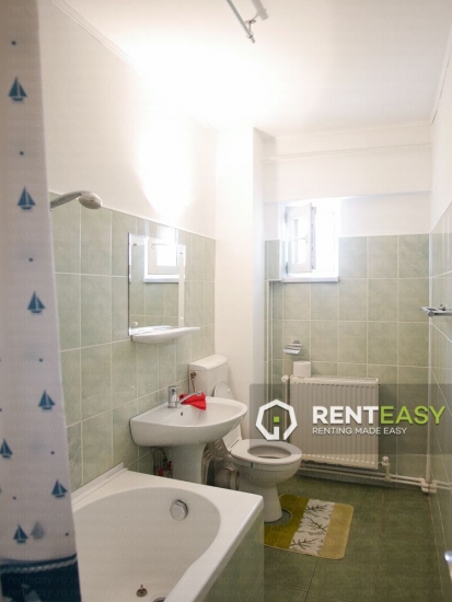 Apartament cu 2 camere de inchiriat in zona Centrala- Podul de Fier