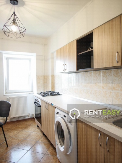 Apartament cu 2 camere de inchiriat in zona Centrala- Podul de Fier