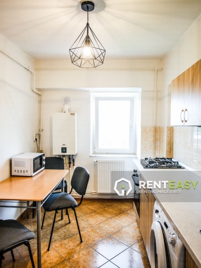 Apartament cu 2 camere de inchiriat in zona Centrala- Podul de Fier