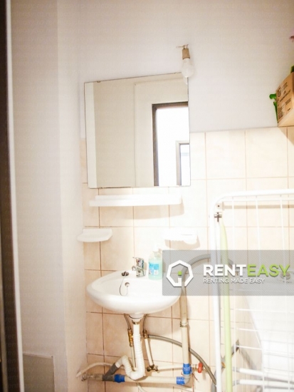 Apartament spatios cu 3 camere de inchiriat in zona - Pacurari