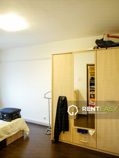 Apartament cu 3 camere de inchiriat Centru - zona Hala centrala