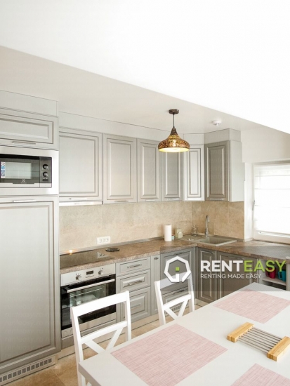 Apartament spatios cu 2 camere de inchiriat in zona Hala Centrala