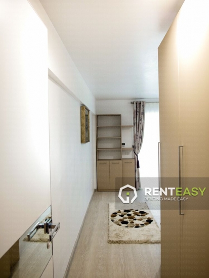 Apartament spatios cu 2 camere de inchiriat in zona Hala Centrala