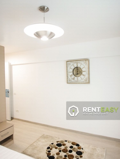 Apartament spatios cu 2 camere de inchiriat in zona Hala Centrala