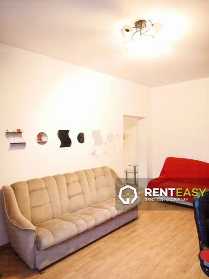 Apartament spatios cu 2 camere de inchiriat in zona Centrala - Cuza Voda