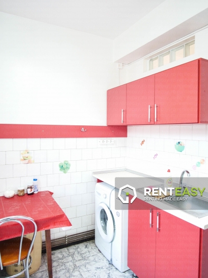 Apartament spatios cu 2 camere de inchiriat in zona Centrala - Cuza Voda
