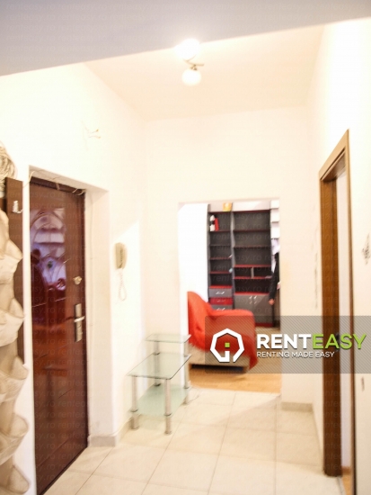 Apartament spatios cu 2 camere de inchiriat in zona Centrala - Cuza Voda
