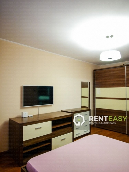 Apartament spatios cu o camera in zona Palas