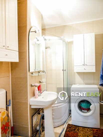 Apartament cu 2 camere de inchiriat in Podul de Fier