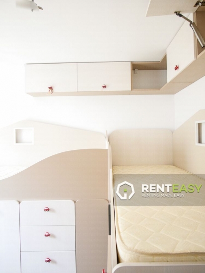 Apartament spatios cu 3 camere de inchiriat in Centru - zona Palas