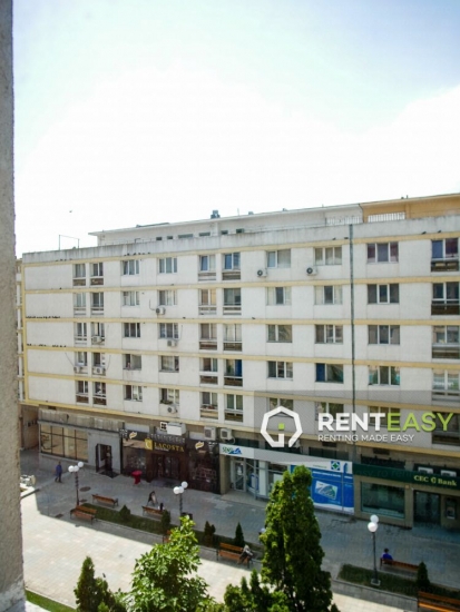 Apartament spatios cu 3 camere de inchiriat in Centru - zona Piata Unirii