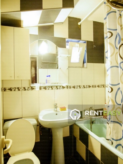 Apartament cu 2 camere de inchiriat in zona Centrala - Podul de Fier