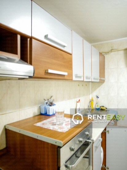 Apartament cu 2 camere de inchiriat in zona Centrala - Podul de Fier
