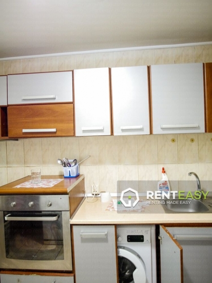 Apartament cu 2 camere de inchiriat in zona Centrala - Podul de Fier