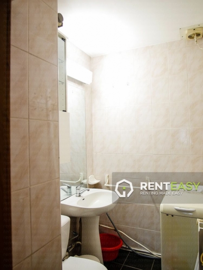 Apartament spatios cu 4 camere de inchiriat in zona Pacurari