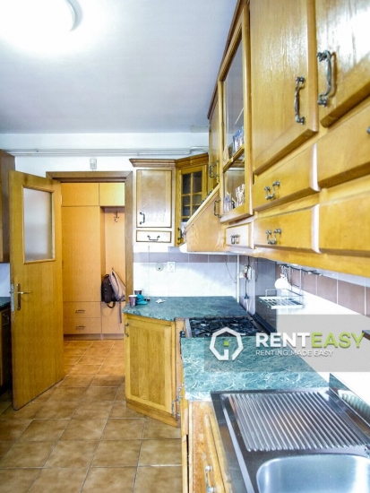 Apartament spatios cu 4 camere de inchiriat in zona Pacurari