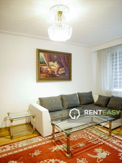 Apartament spatios cu 2 camere de inchiriat in zona Podu Ros
