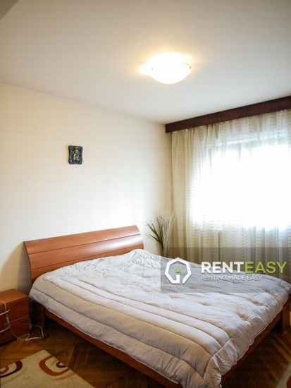 Apartament spatios cu 3 camere de inchiriat in zona Centrala - Independentei