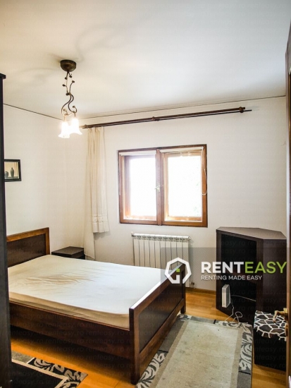 Apartament spatios cu 4 camere de inchiriat pe Blvd Independentei