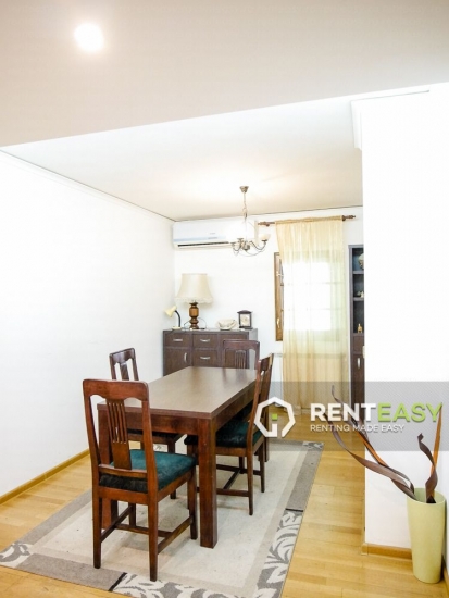 Apartament spatios cu 4 camere de inchiriat pe Blvd Independentei