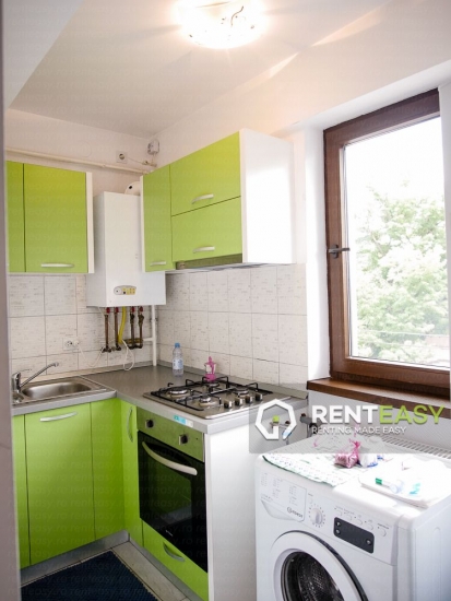 Apartament spatios cu o camera de inchiriat in zona Bucsinescu