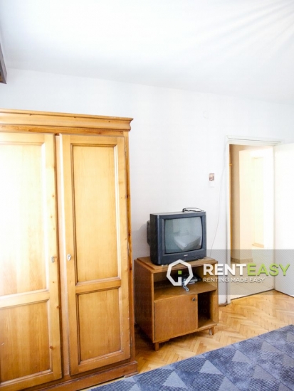Apartament cu 3 camere de inchiriat in zona Arcu