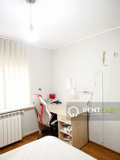 Apartament nou cu 3 camere de inchiriat in Centru - Palas