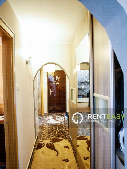 Apartament nou cu 3 camere de inchiriat in Centru - Palas