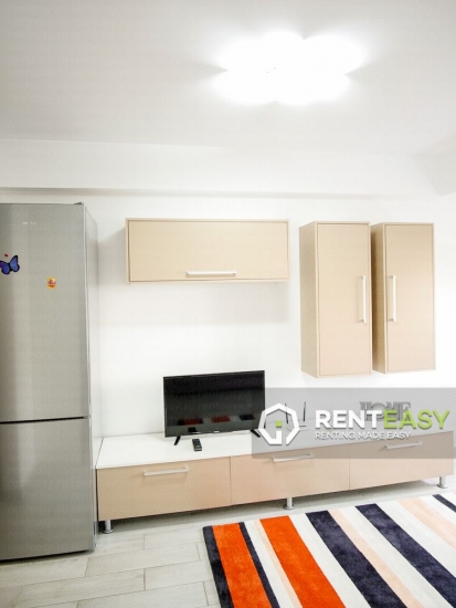 Apartament spatios cu o camera de inchiriat in zona Bucsinescu