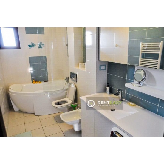 Apartament cu 2 camere de inchiriat in zona Arcu 