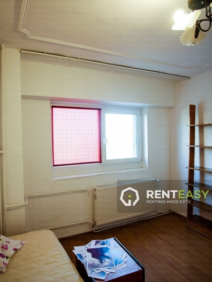 Apartament spatios cu 3 camere de inchiriat in zona Centrala - Stefan cel Mare