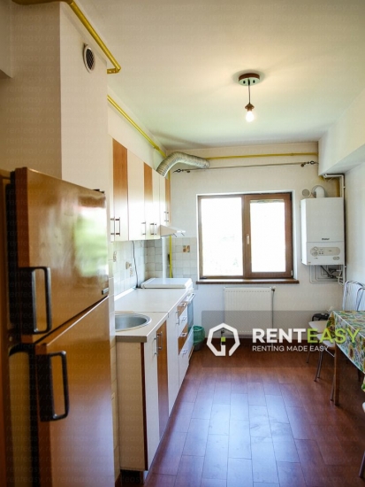 Apartament spatios cu 2 camere situat in zona Bucsinescu