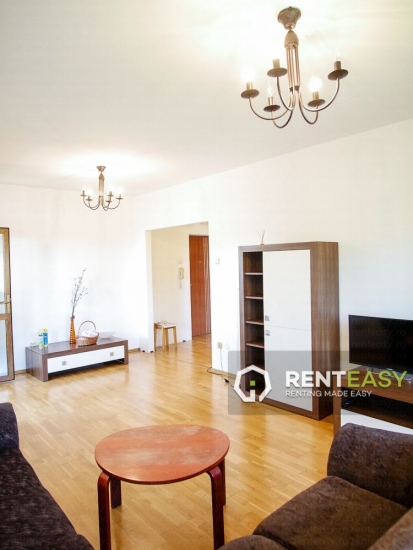 Apartament spatios cu 2 camere situat in zona Bucsinescu