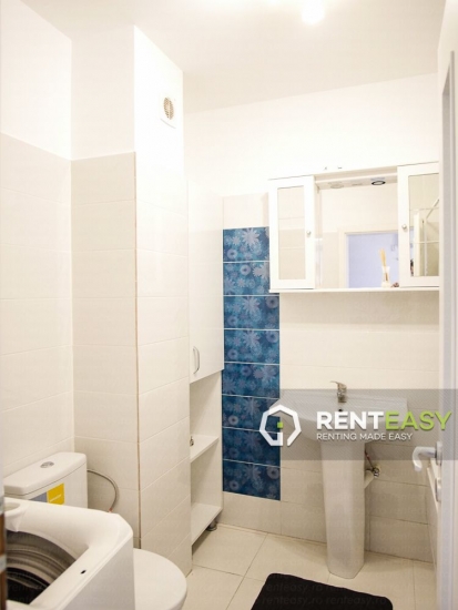 Apartament cu 2 camere decomandat de inchiriat in zona Palas bloc nou